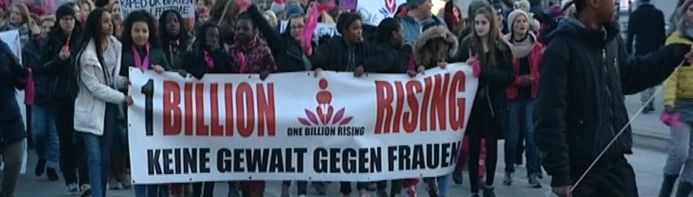One Billion Rising Tanzdemo Tübingen | Bildquelle: RTF.1
