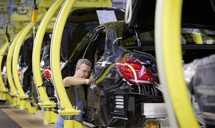 Produktion der S-Klasse in Sindelfingen | Bildquelle: Daimler AG (Pressebild)
