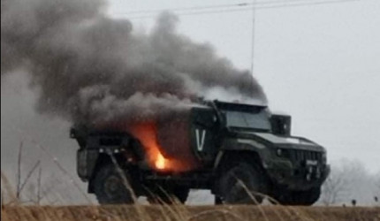 Brennender russische Jeep 1