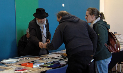 Briefmarken-Gro&szlig;tauschtag | Bildquelle: RTF.1