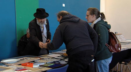 Briefmarken-Gro&szlig;tauschtag | Bildquelle: RTF.1