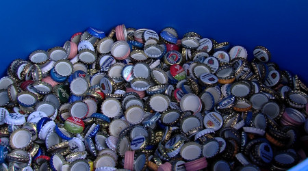 Die Bogensch&uuml;tz GmbH sammelt Kronkorken zu Spendenzwecken im Zollernalbkreis | Bildquelle: RTF.1