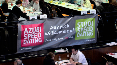 Azubi-Speedating | Bildquelle: RTF.1