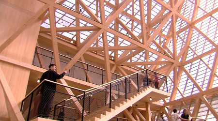 Gl&auml;serner Neubau Oberamteistra&szlig;e &ouml;ffnet f&uuml;r Besucher | Bildquelle: RTF.1