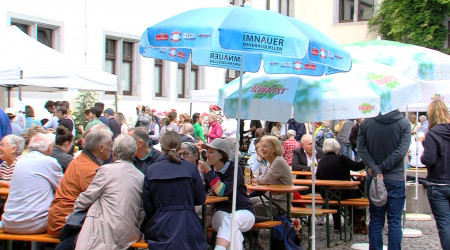 Menge beim Brunnenfest in T&uuml;bingen | Bildquelle: RTF.1