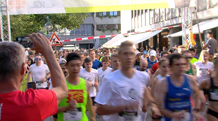 32. Solcom-Altstadtlauf in Reutlingen | Bildquelle: RTF.1