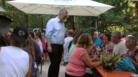 Michael Donth MdB beim K&ouml;hlerfest | Bildquelle: RTF.1