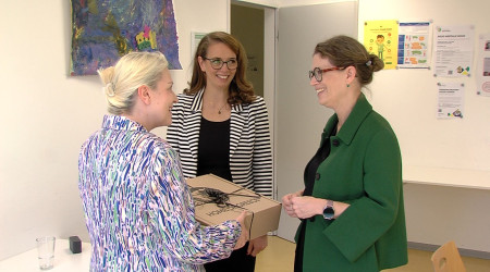 v.l.n.r. Silke Kurz, T&uuml;l?y Schmid, Andrea Wechsler | Bildquelle: RTF.1