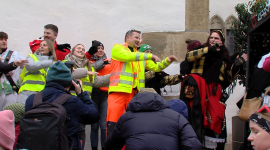 Sturm auf das Pfullinger Rathaus | Bildquelle: RTF.1