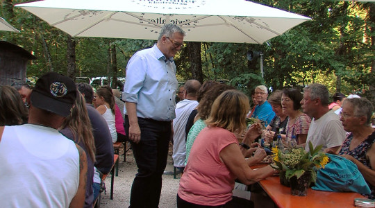 Michael Donth MdB beim K&ouml;hlerfest | Bildquelle: RTF.1