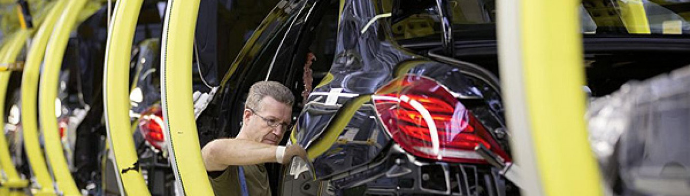 Produktion der S-Klasse in Sindelfingen | Bildquelle: Daimler AG (Pressebild)
