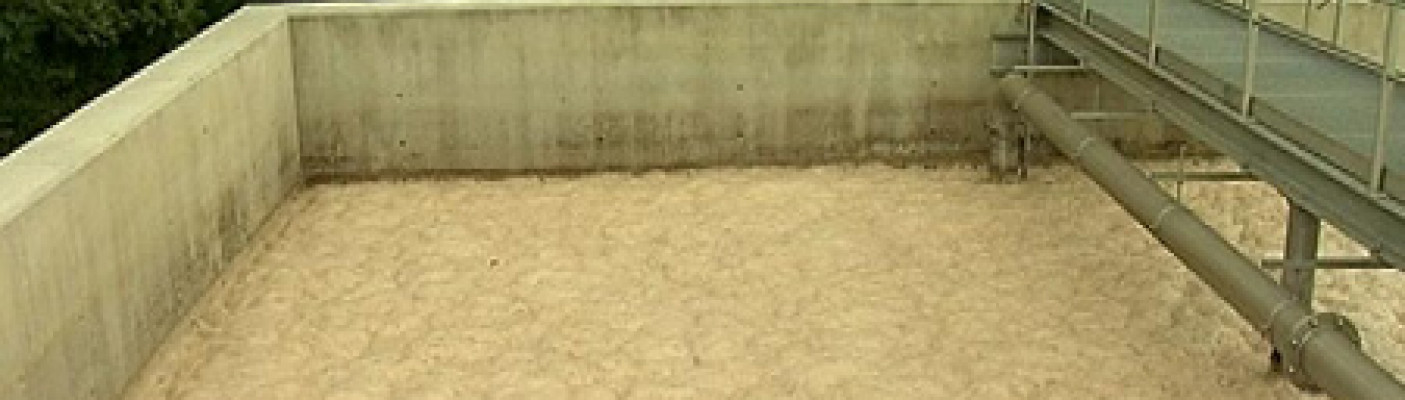 Abwasserbecken in der Kl&auml;ranlange | Bildquelle: RTF.1