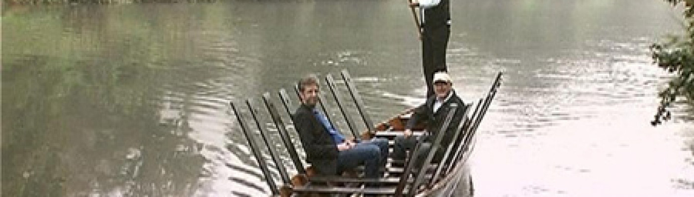 Hermann und Palmer verabschieden Stocherkahn | Bildquelle: RTF.1