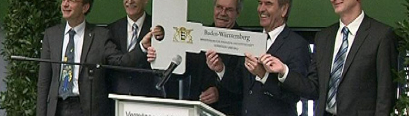 Neues Servergeb&auml;ude eingeweiht | Bildquelle: RTF.1