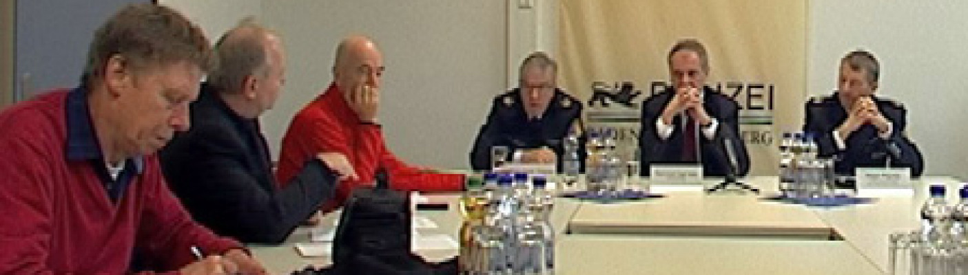 Innenminister Gall bei der Polizei Reutlingen | Bildquelle: RTF.1