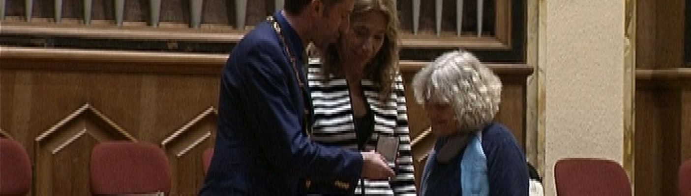 Bürgermedaille vergeben | Bildquelle: RTF.1