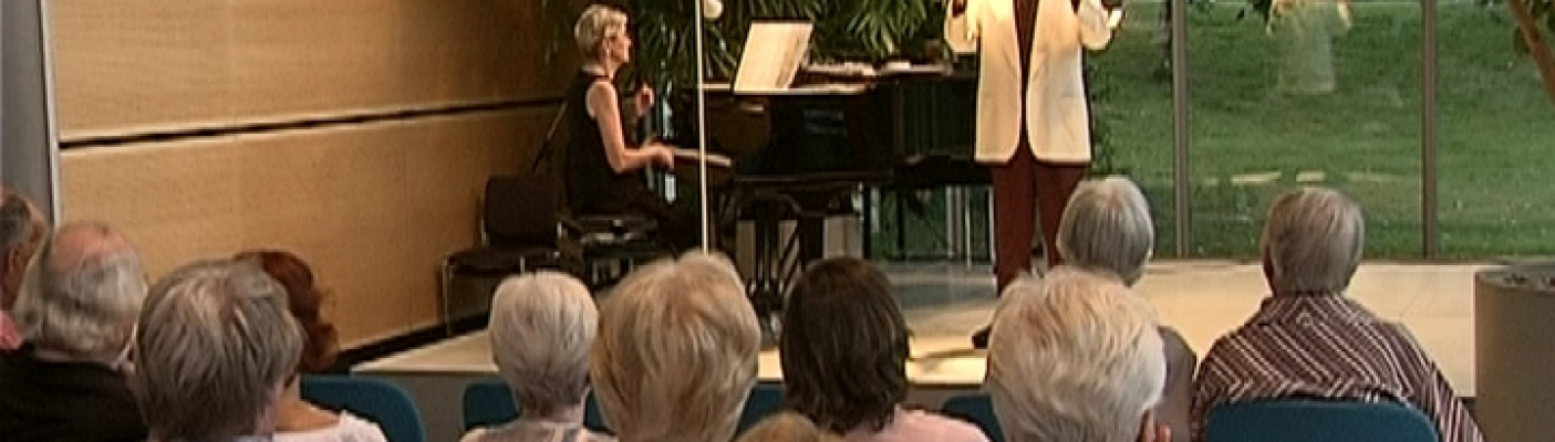 Peter Klaus Keller singt | Bildquelle: RTF.1