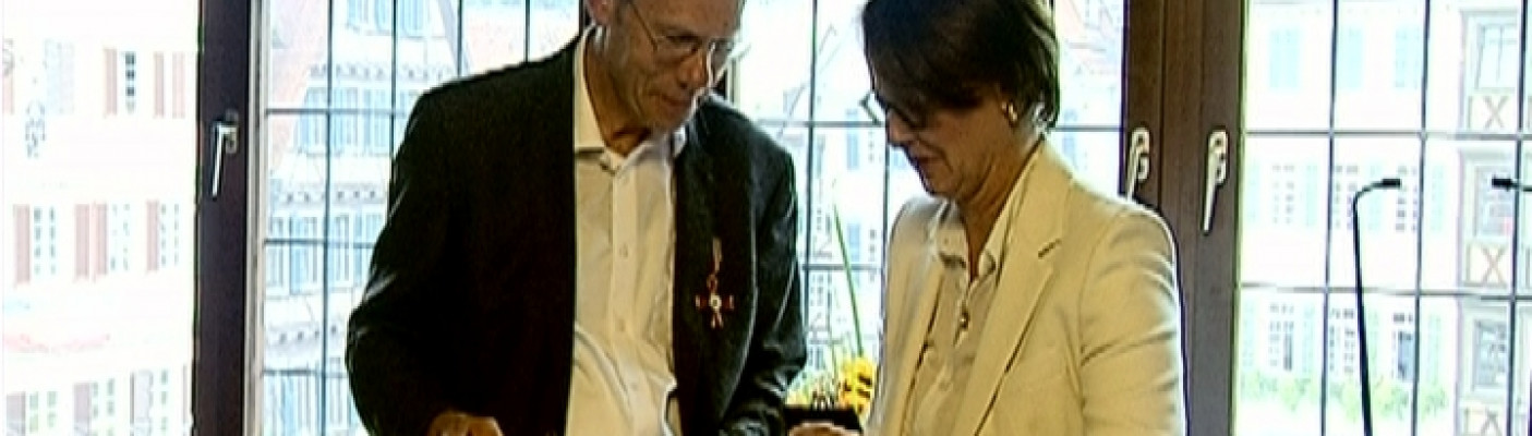 Bundesverdienstkreuz verliehen | Bildquelle: RTF.1