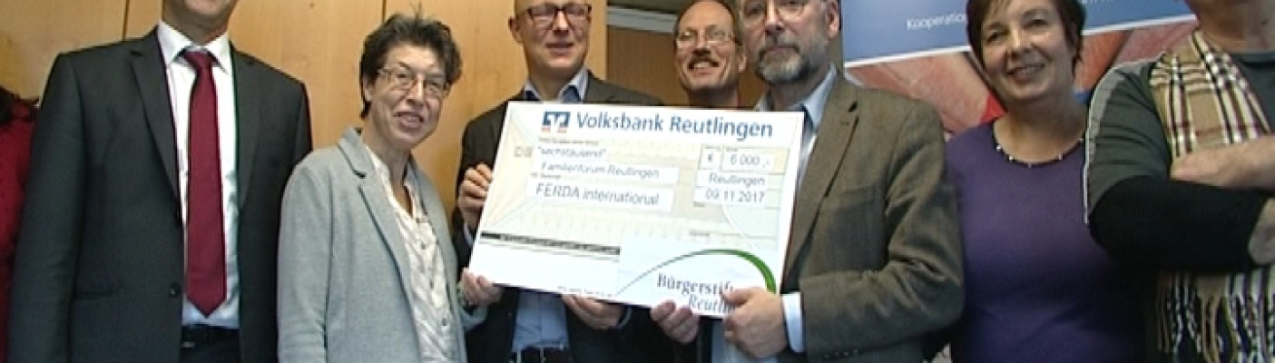 FERDA &uuml;berreichung Scheck | Bildquelle: RTF.1
