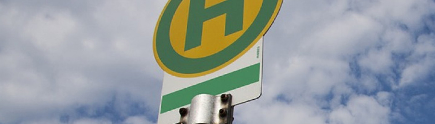 Haltestellenschild | Bildquelle: Wikipedia