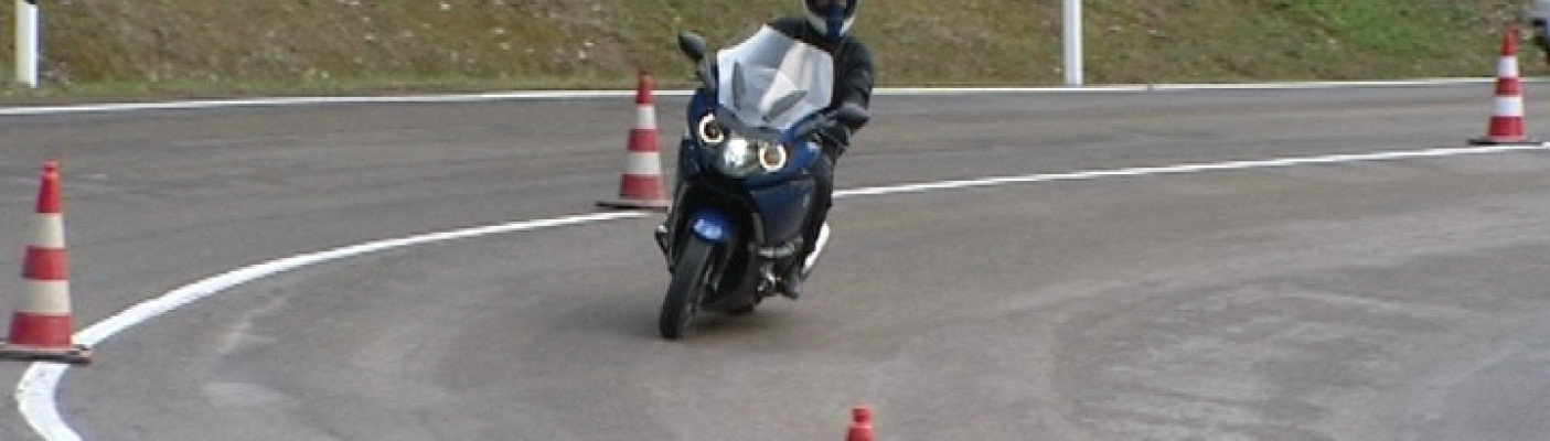 Motorradfahrer | Bildquelle: RTF.1