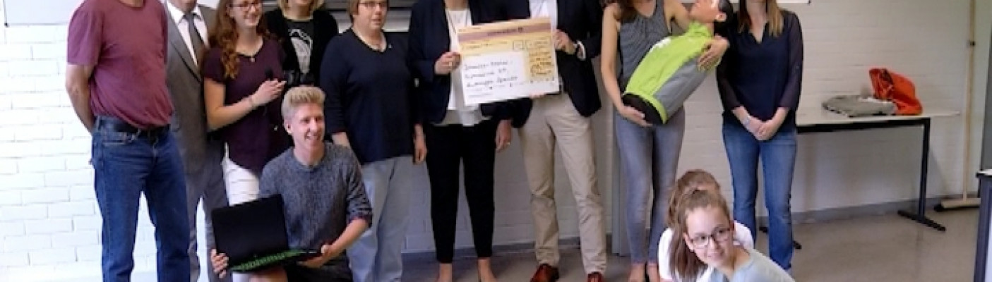 Spende Johannes-Kepler-Gymnasium Reutlingen | Bildquelle: RTF.1