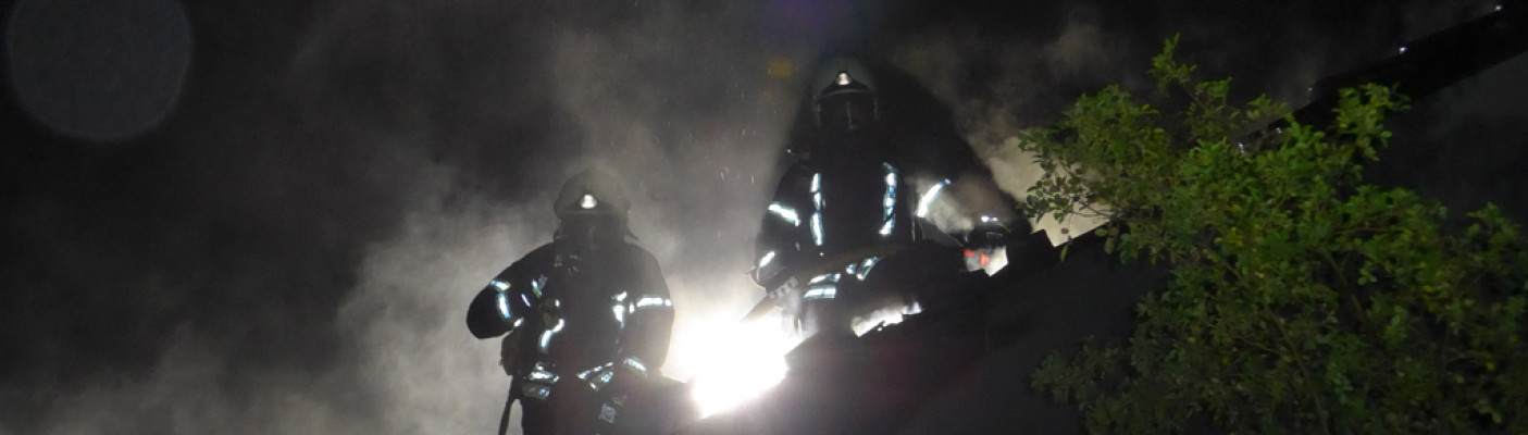 Reihenhausbrand Reutlingen | Bildquelle: Feuerwehr