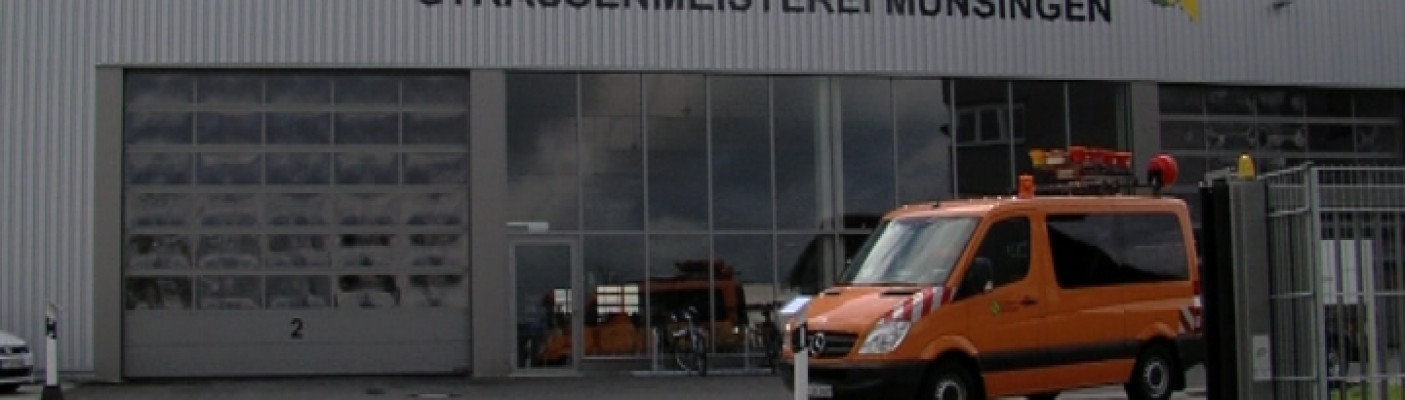 Tag der offenen T&uuml;r Stra&szlig;enmeisterei M&uuml;nsingen | Bildquelle: RTF.1