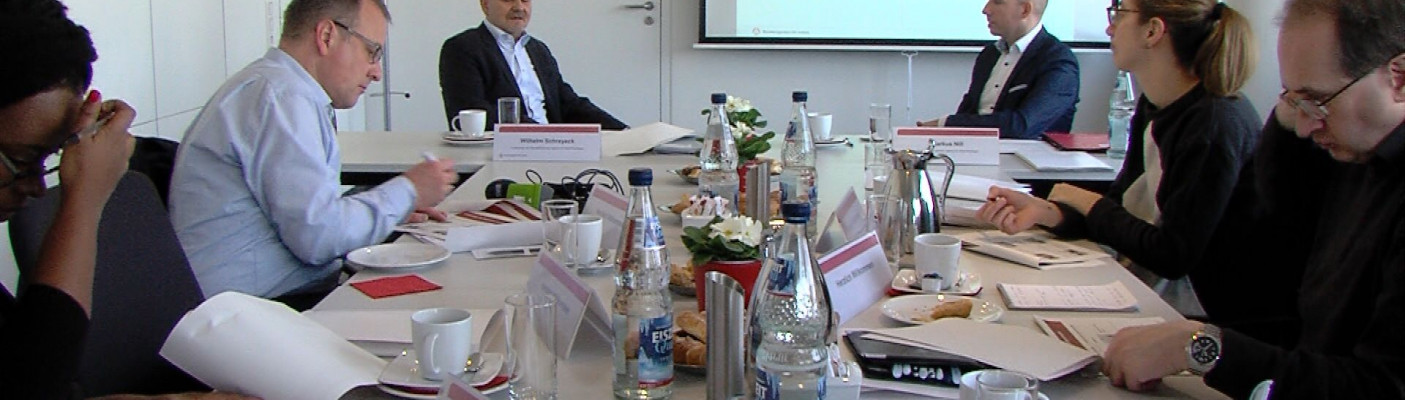 Presse bei Jahresbilanz Agentur f&uuml;r Arbeit RT  | Bildquelle: RTF.1