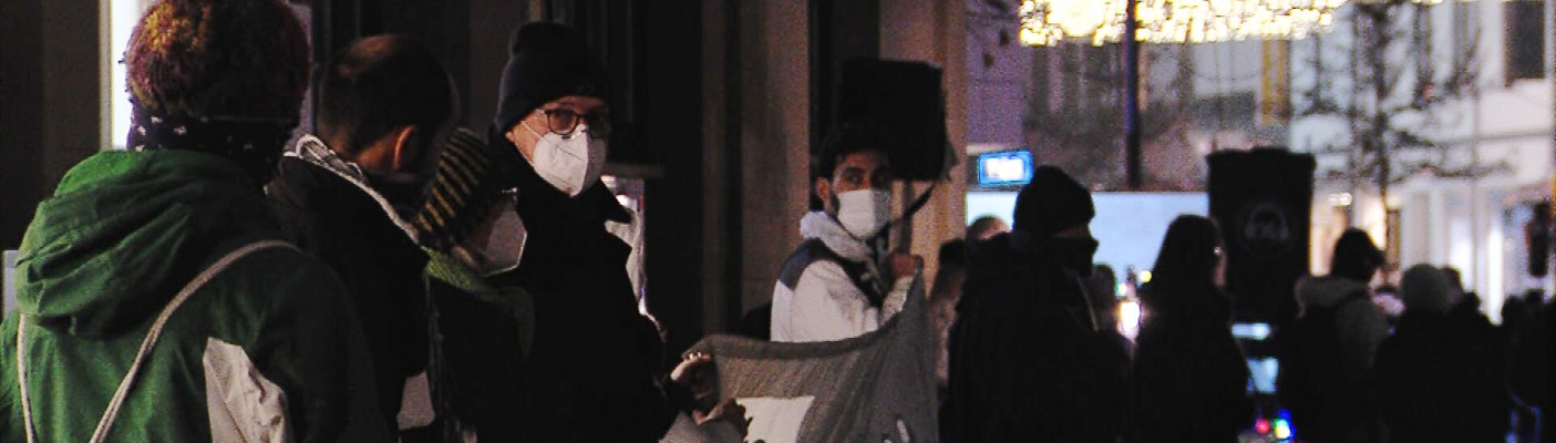 Demo mit Menschenkette | Bildquelle: RTF.1