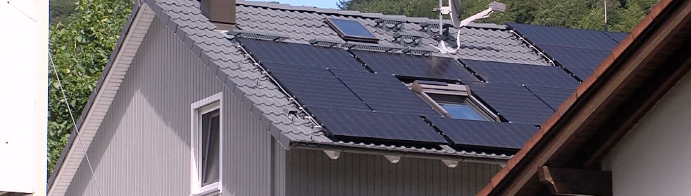 Photovoltaikanlage mit Speicher | Bildquelle: RTF.1