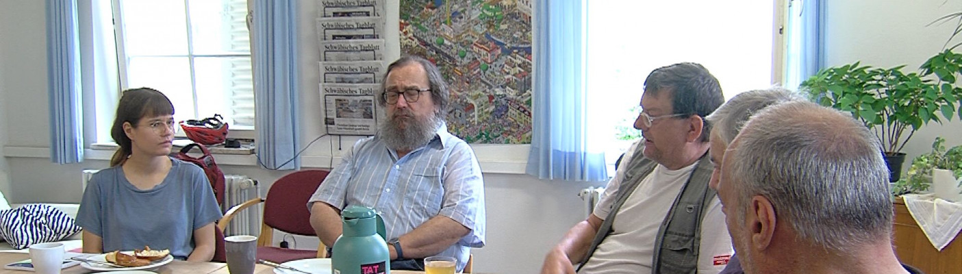 Besuch bei Arbeitslosentreff | Bildquelle: RTF.1