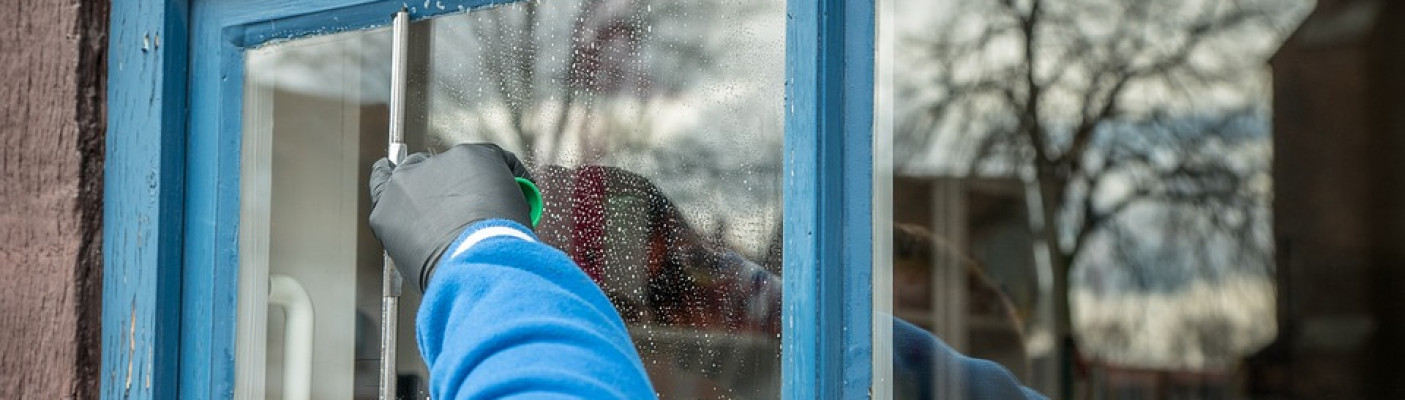 Geb&auml;udereinigung | Bildquelle: RTF.1