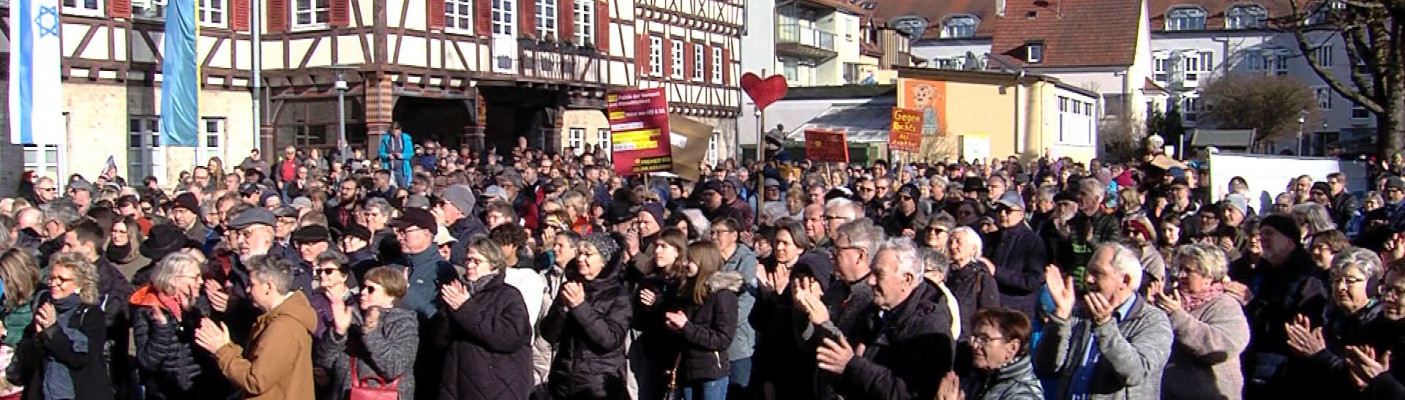 Demo Demokratie in Münsingen | Bildquelle: RTF.1