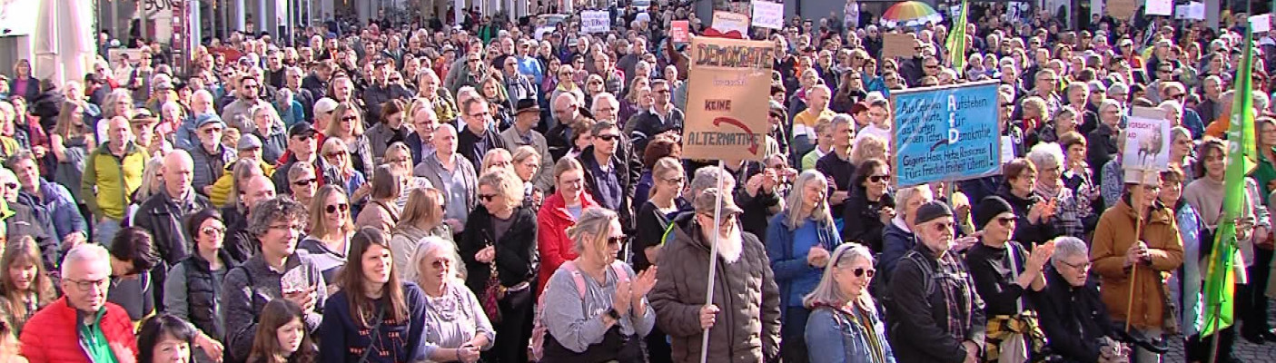 Teilnehmer der Kundgebung "Metzingen macht Mut" | Bildquelle: RTF.1