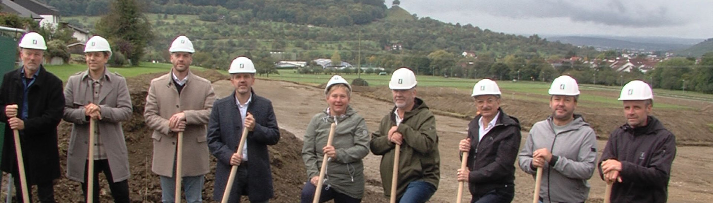 Spatenstich zur Erschließung des Baugebiets | Bildquelle: RTF.1