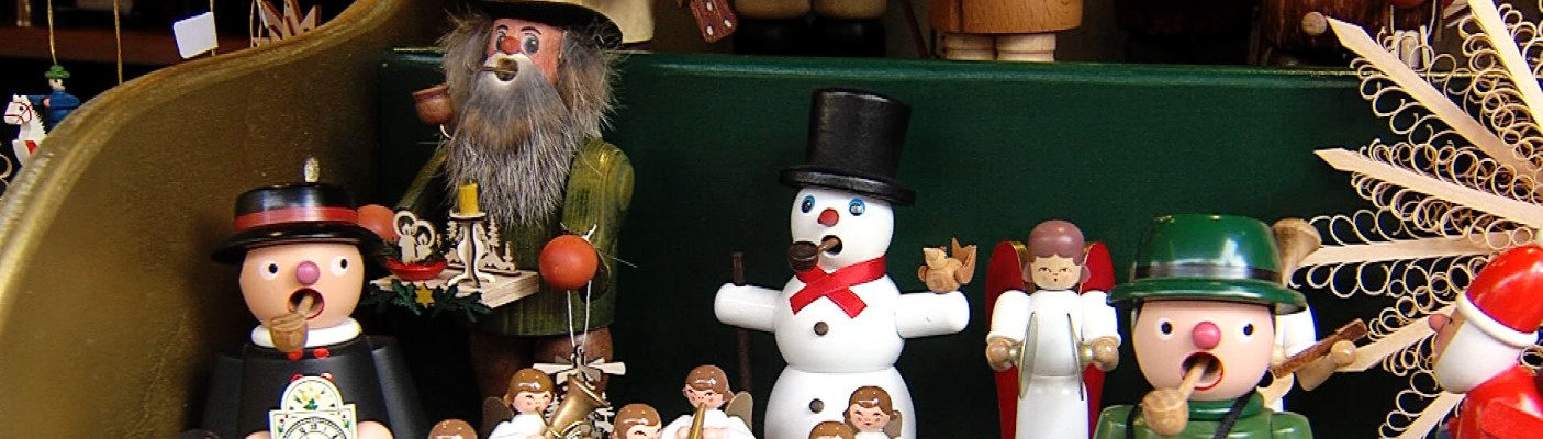 Weihnachtliches aus dem Erzgebirge auf dem Rottenburger Nikolausmarkt | Bildquelle: RTF.1