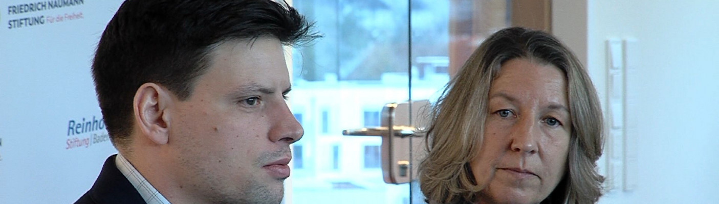 Julian Grünke und Saskia Biskup | Bildquelle: RTF.1