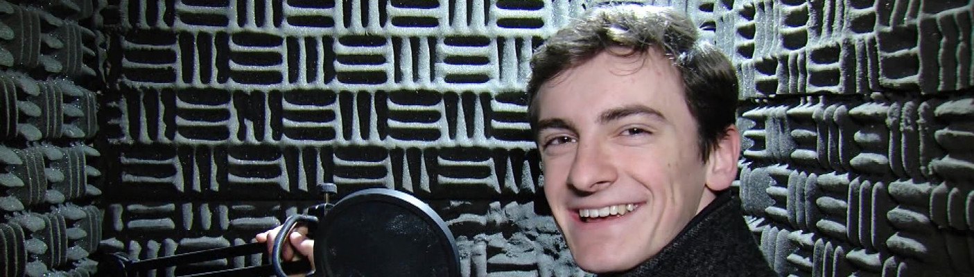 Jaron Immer in der RTF.1-Sprecherkabine | Bildquelle: RTF.1