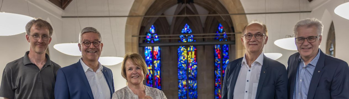 Rotary Club Reutlingen Tübingen Süd spendet 6.500 € für Medientechnik an die Citykirche Reutlingen | Bildquelle: Rotary Club Reutlingen Tübingen Süd