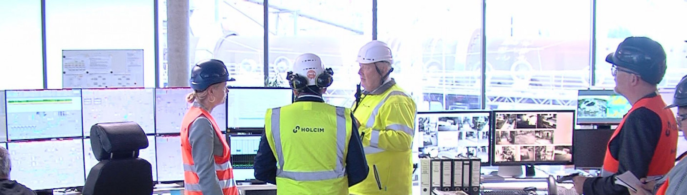 Am Zentralen Leitstand | Bildquelle: RTF.1