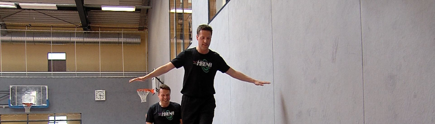 Balanceakt: Manuel Hagel auf dem Schwebebalken | Bildquelle: RTF.1