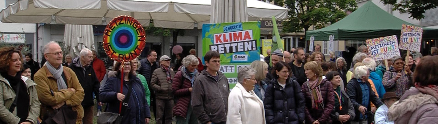 "Metzingen ist bunt" Demonstranten | Bildquelle: RTF.1