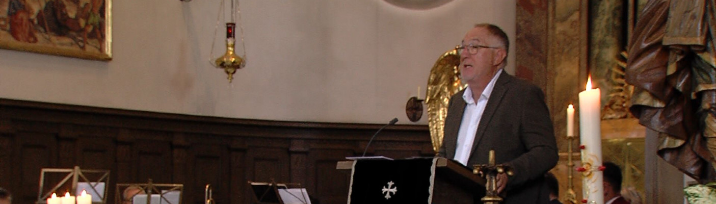 Joachim Zeller in der Kirche | Bildquelle: RTF.1