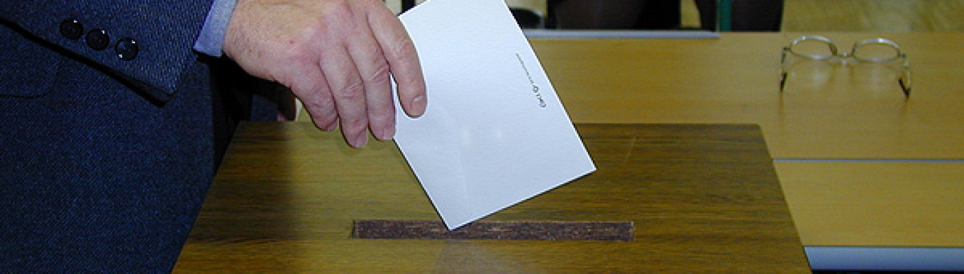 Wahlurne | Bildquelle: pixelio.de - Gabi Eder