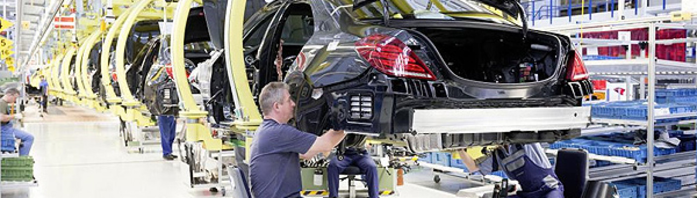 Produktion der S-Klasse in Sindelfingen | Bildquelle: Daimler AG (Pressebild)