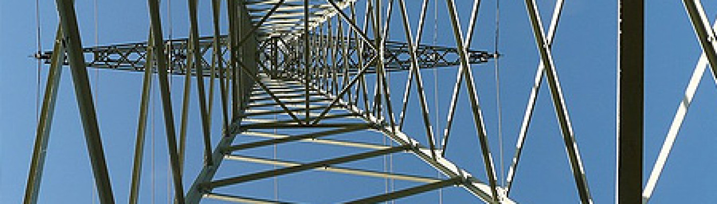 Strommast von unten | Bildquelle: pixabay.com