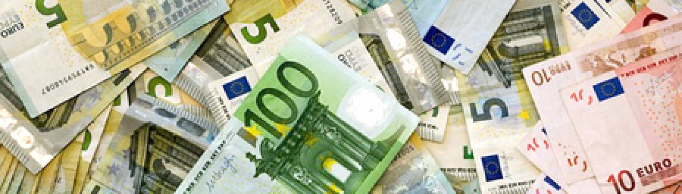Euro-Banknoten | Bildquelle: pixelio.de - flown