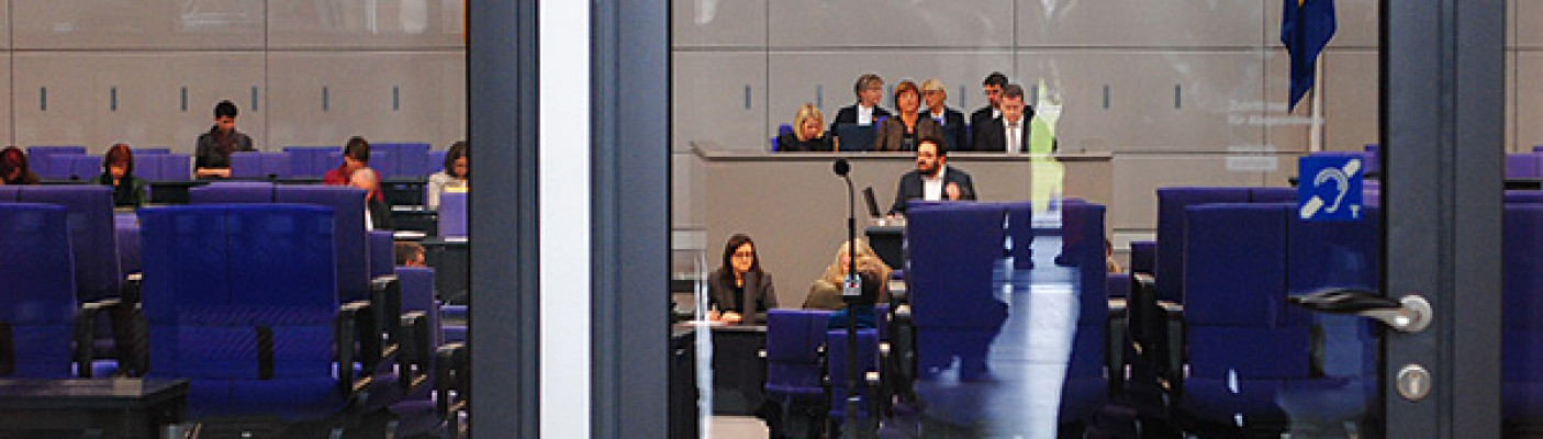 Chris Kühn debattiert im Bundestag | Bildquelle: RTF.1
