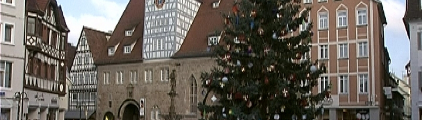 Weihnachtsbaum in Reutlingen | Bildquelle: RTF.1